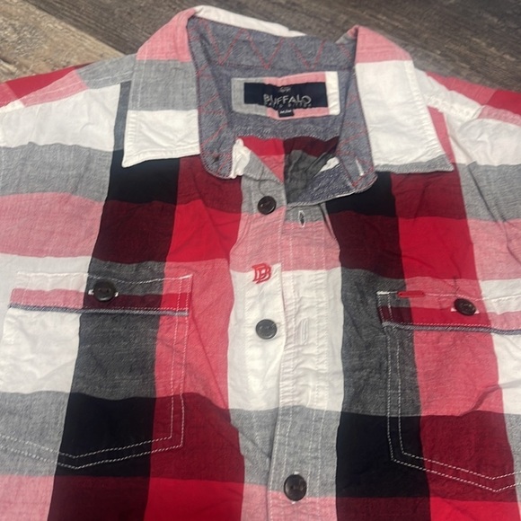 2 buffalo David bitton shirts - Picture 8 of 12